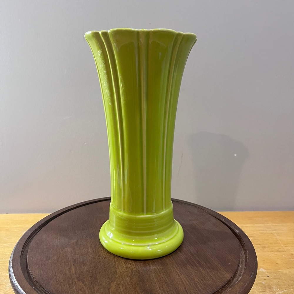 Fiesta‎ Lemongrass Fluted Vase Art Deco Scalloped 9.75" HLC USA Vtg Style